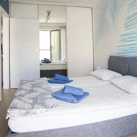 Arkadia Parking, Basen, Sauna, Silownia, Jacuzzi, Sala Zabaw Dla Dzieci W Cenie! *